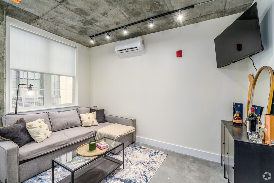 More Photos Of 2000 N 2nd St, Philadelphia Apartments For Lease