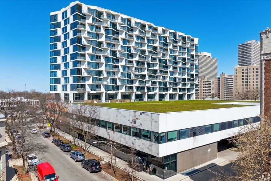 Primary Photo Of 5113 S Harper Ave, Chicago Coworking Space