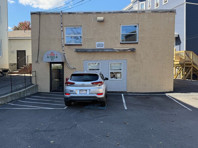 More Photos Of 1520 Blue Hill Ave, Mattapan Office For Sale
