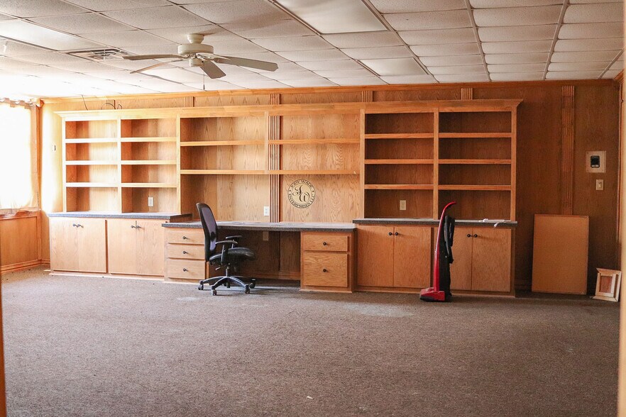 More Photos Of 3101 Armory Rd, Wichita Falls Flex For Sale