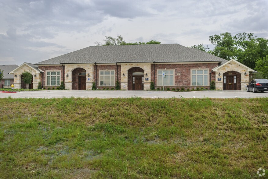 More Photos Of 8765 Stockard Dr, Frisco Medical For Lease