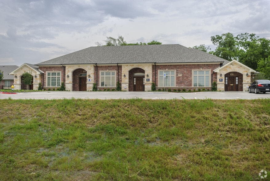 More Photos Of 8765 Stockard Dr, Frisco Medical For Sale