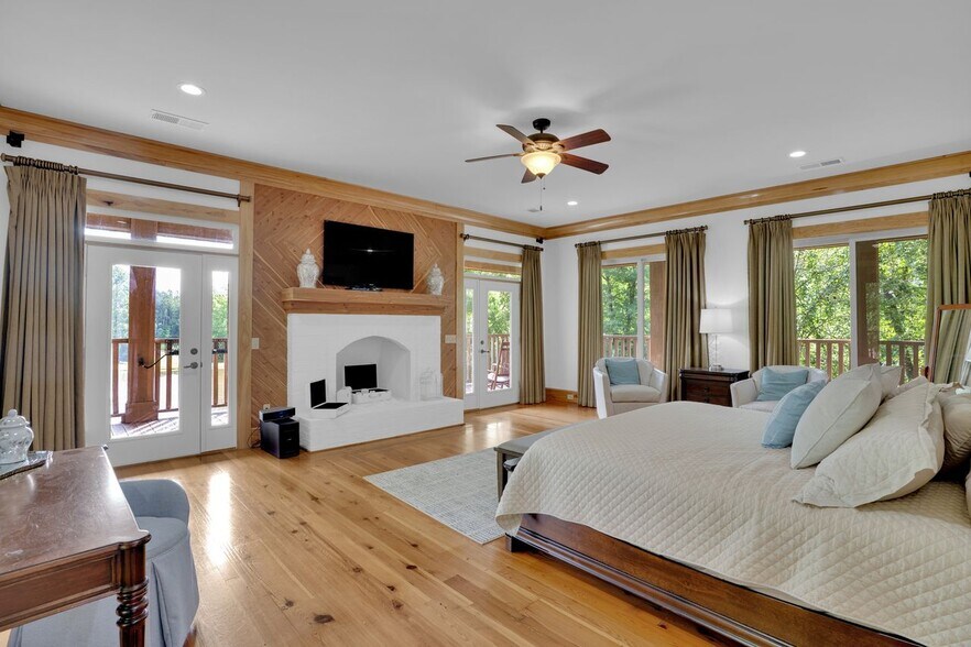 More Photos Of 1530 Buck Hill Rd, Ridgeway Industrial For Sale