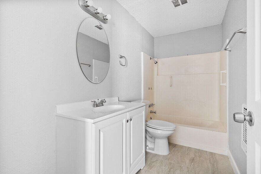 More Photos Of 10518 Heizer Dr, Corpus Christi Apartments For Sale