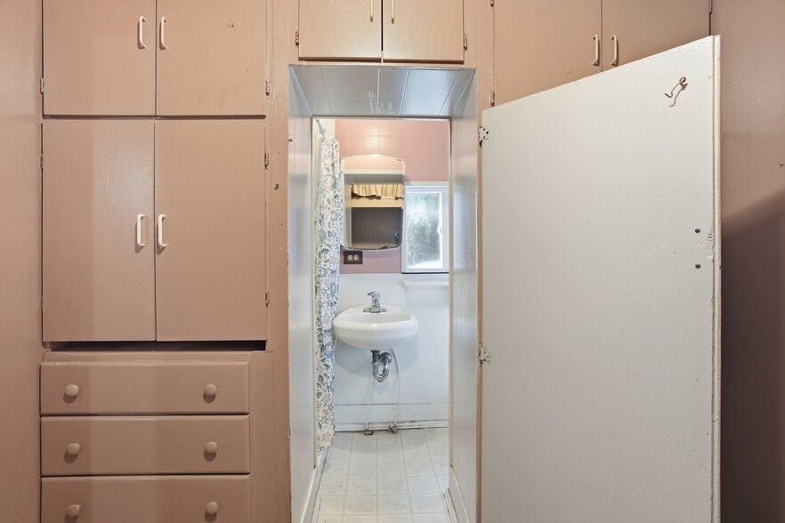 More Photos Of 1710 Bryant St, Vancouver Land For Sale