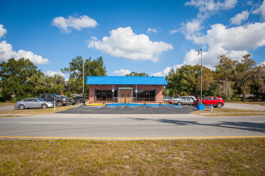More Photos Of 5740 7th St, Zephyrhills Restaurant For Lease