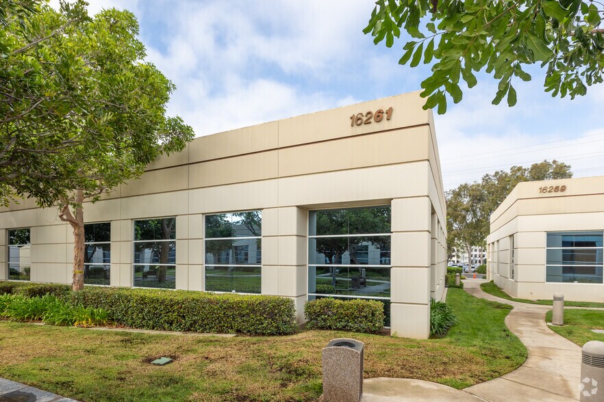More Photos Of 16261 Laguna Canyon Rd, Irvine Office For Lease