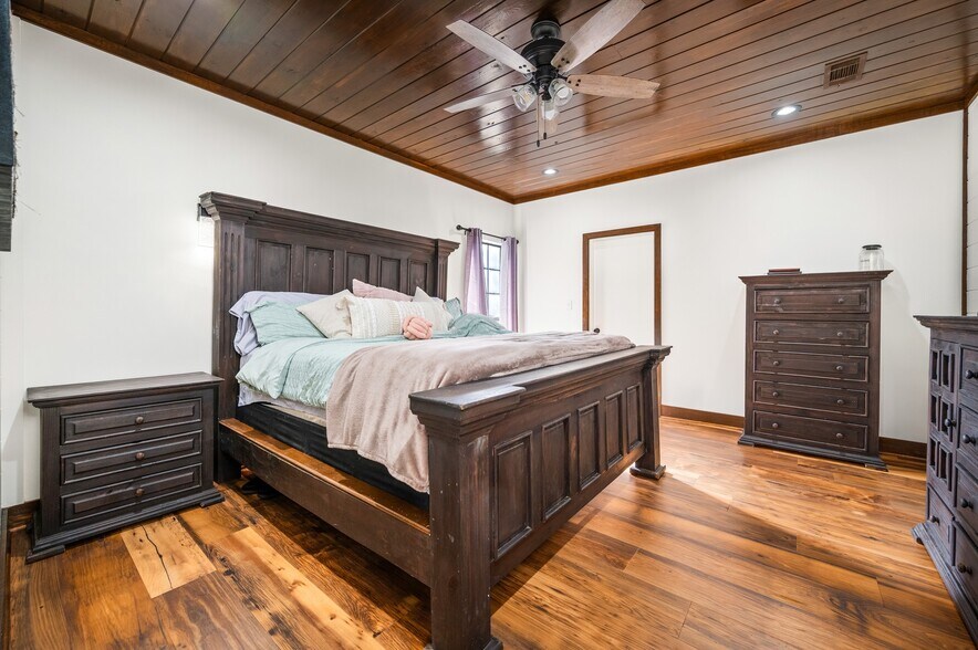 More Photos Of 54 Indian Creek Rd, Woodworth General Retail For Sale