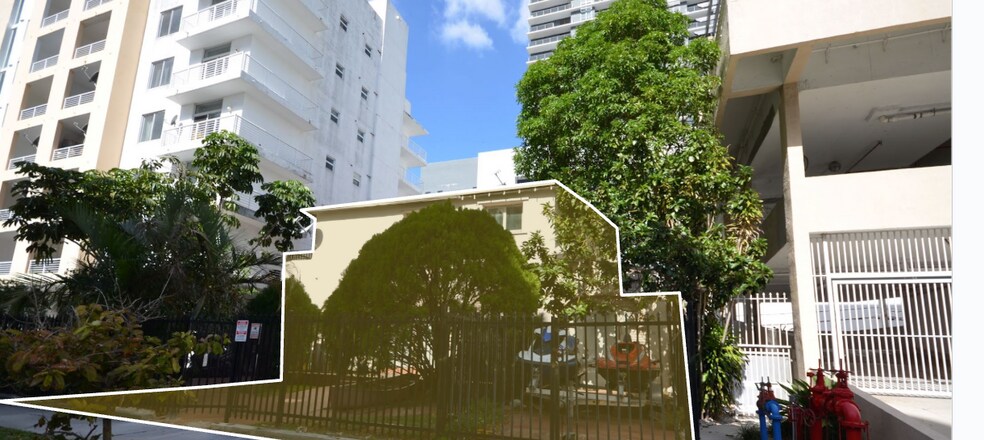 Primary Photo Of 437 NE 30th St, Miami Apartments For Sale