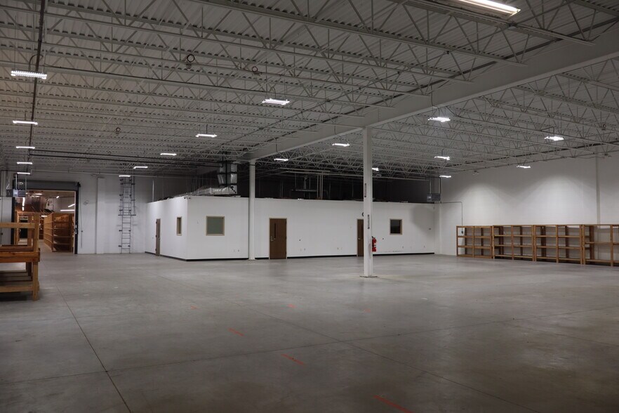 More Photos Of 706 N White Horse Pike, Magnolia Freestanding For Sale