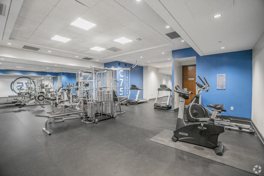 More Photos Of 900 Circle 75 Pky SE, Atlanta Unknown For Lease