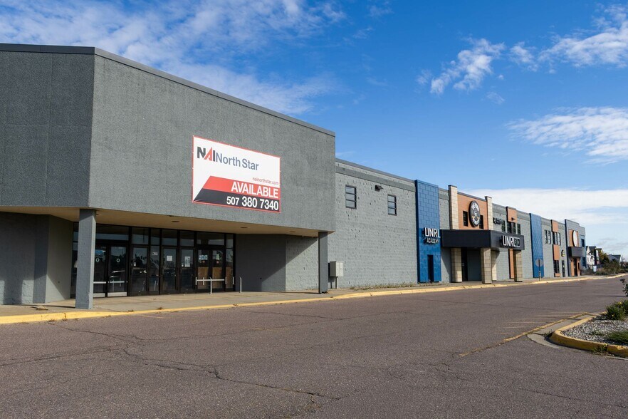 Primary Photo Of 1850 E Madison Ave, Mankato Freestanding For Lease