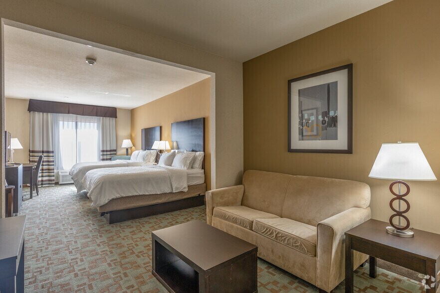 More Photos Of 9120 West Rd, Houston Hotel For Sale