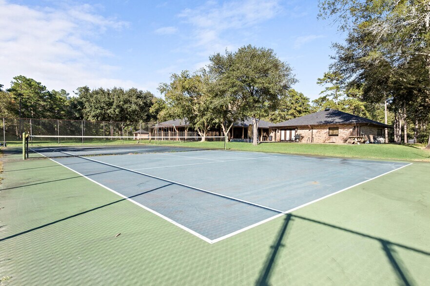 More Photos Of 15815 Highway 105, Sour Lake Specialty For Sale