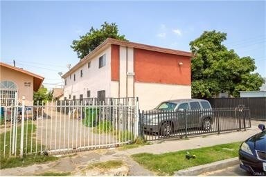 Primary Photo Of 1651 E 42nd St, Los Angeles Apartments For Sale