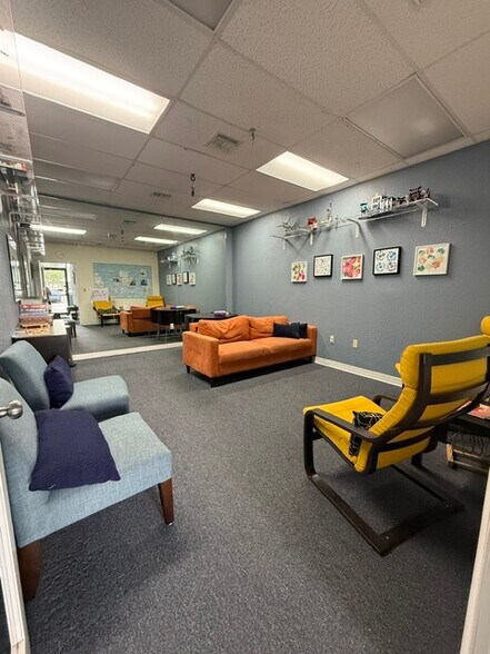More Photos Of 5400 S University Dr, Davie Office For Lease