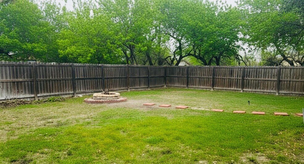More Photos Of 319 W Main St, Bishop Multifamily For Sale