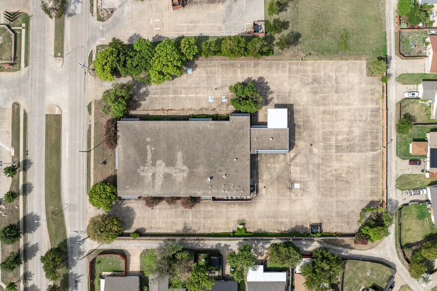 More Photos Of 1313 Oates Dr, Mesquite Office For Sale