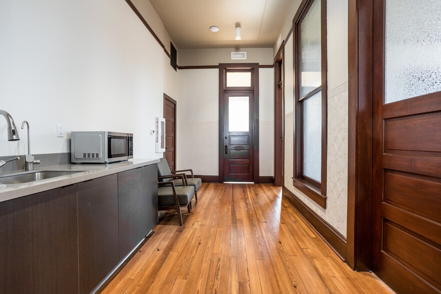 More Photos Of 1 S Washington St, Danville Office For Lease