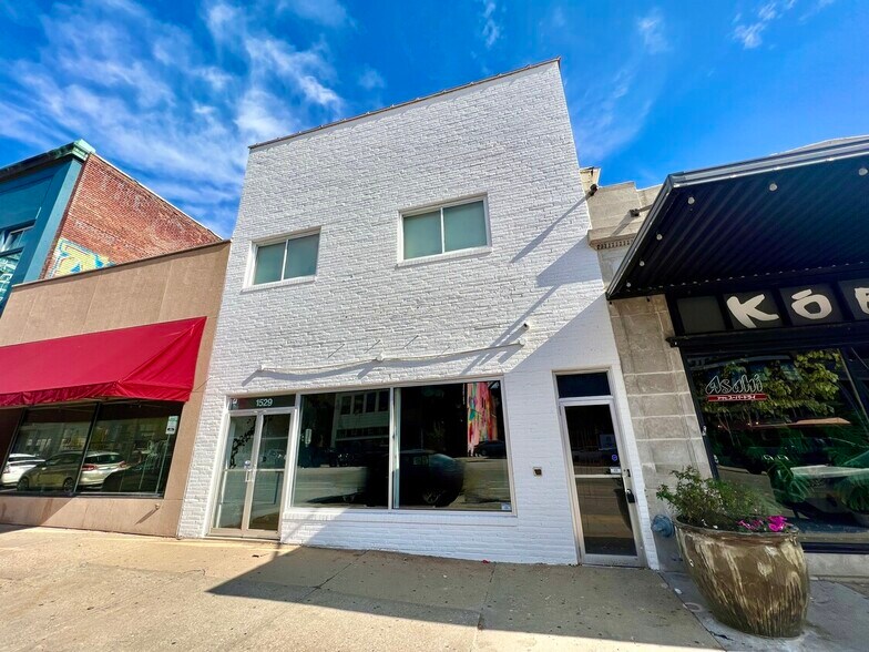 More Photos Of 1529 Grand Blvd, Kansas City Storefront Retail Office For Lease