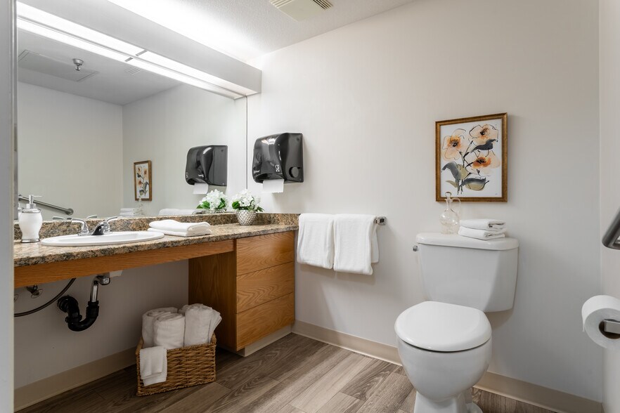 More Photos Of 33386 Bevan Ave, Abbotsford Assisted Living For Sale