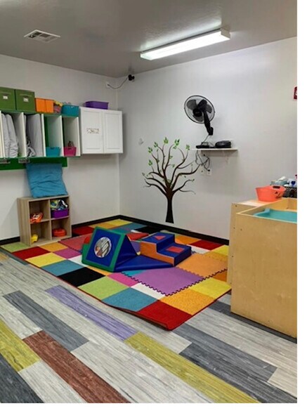 More Photos Of 1050 S Santa Fe Ave, Moore Daycare Center For Sale