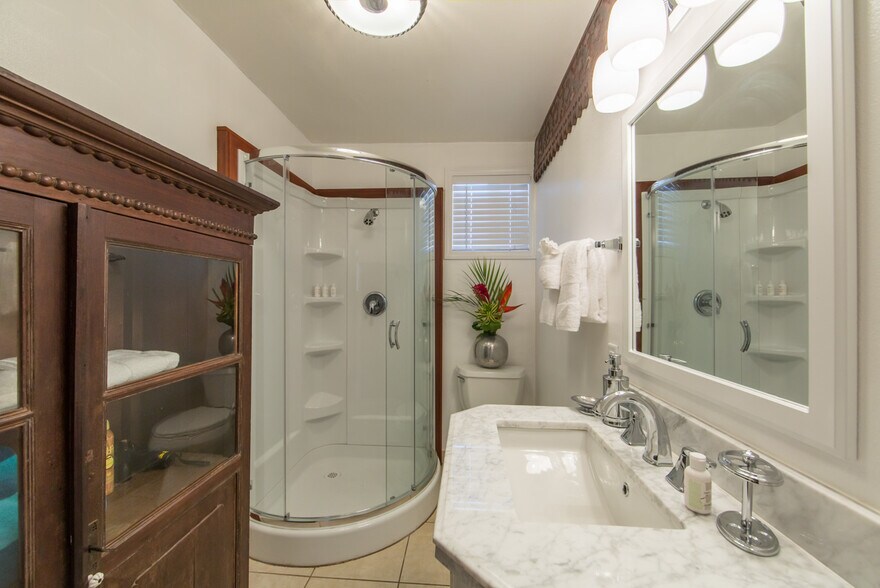 More Photos Of 69 Hana Hwy, Paia Freestanding For Sale