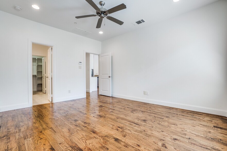 More Photos Of 6140 Oram St, Dallas Apartments For Sale