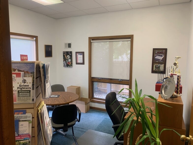 More Photos Of 35 Brant Ave, Clark Office For Sale