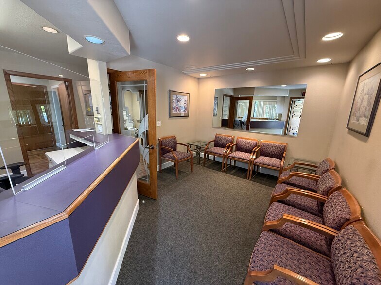 More Photos Of 2916 Tunnel St, Placerville Medical For Sale