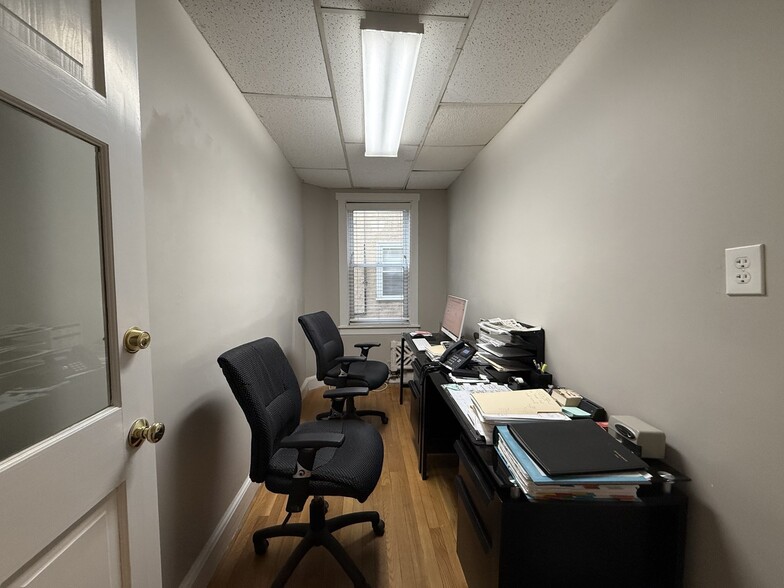 More Photos Of 1675-1679 Massachusetts Ave, Cambridge Office For Lease