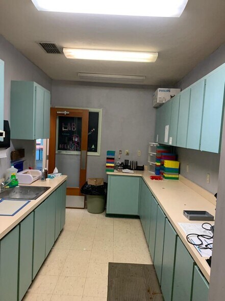 More Photos Of 516 Ohio Ave S, Live Oak Medical For Sale