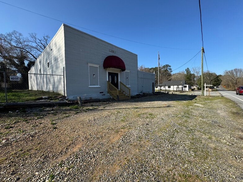 More Photos Of 2735 Huff Dr, Lawrenceville Industrial For Lease