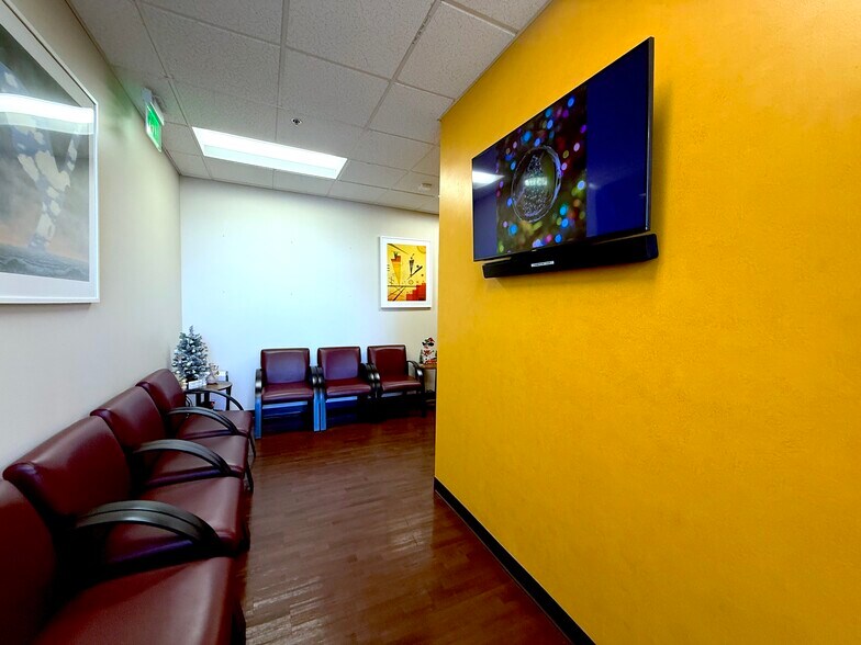 More Photos Of 1879 Nightingale Ln, Tavares Medical For Sale