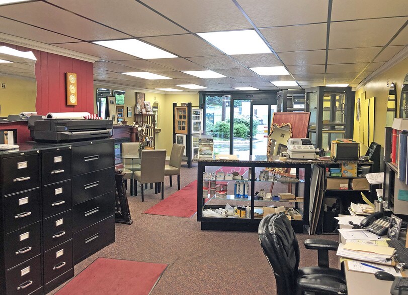 More Photos Of 46 Shalvoys Ln, Danbury Industrial For Sale