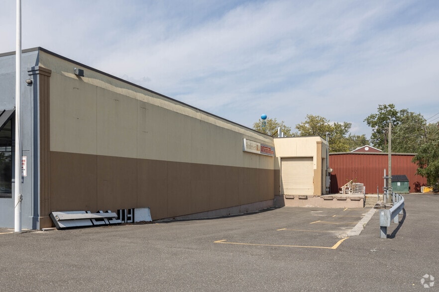 More Photos Of 2233 Broad Hollow Rd, Farmingdale Office For Lease