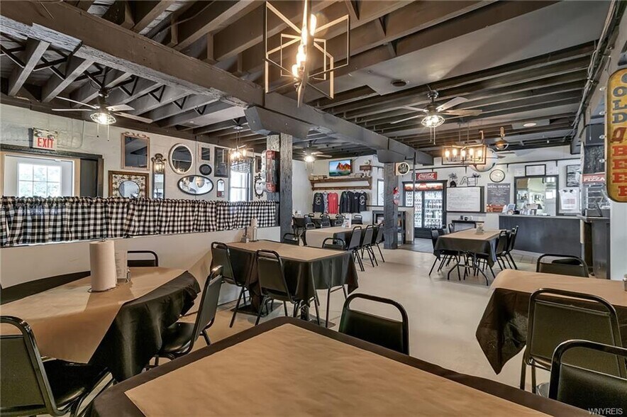 More Photos Of 1693 Quaker Rd, Barker Restaurant For Sale