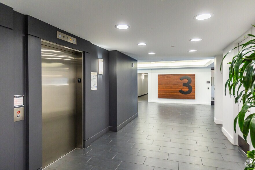 More Photos Of 3 Harbor Dr, Sausalito Medical For Lease