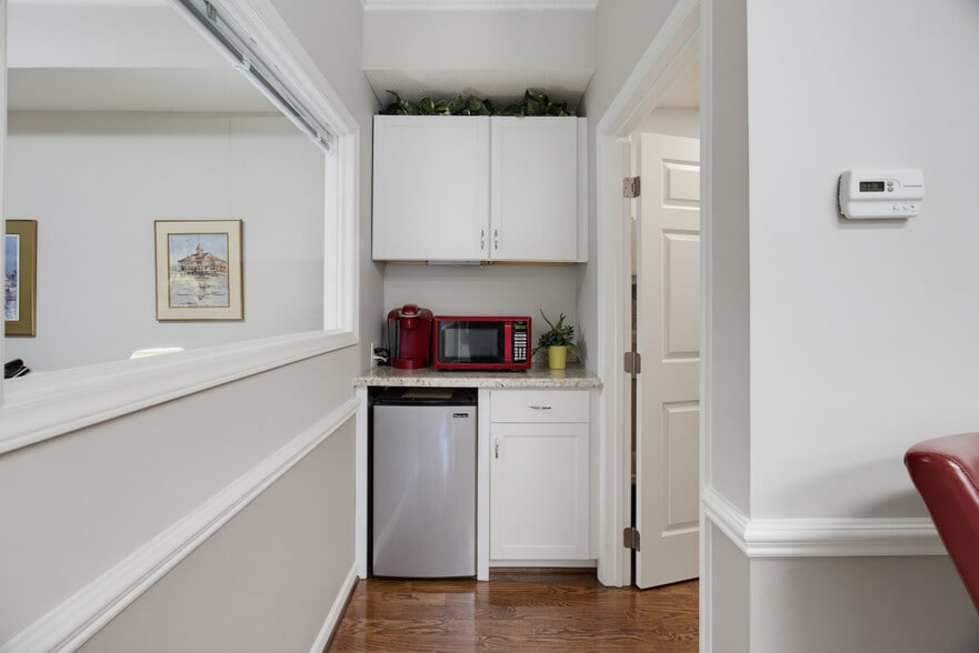 More Photos Of 701 W Main St, Jamestown Office For Sale