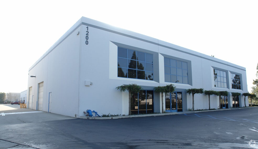 More Photos Of 1200 Lawrence Dr, Newbury Park Warehouse For Lease