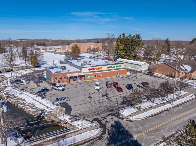 More Photos Of 9 Mechanic St, Jordan Freestanding For Sale