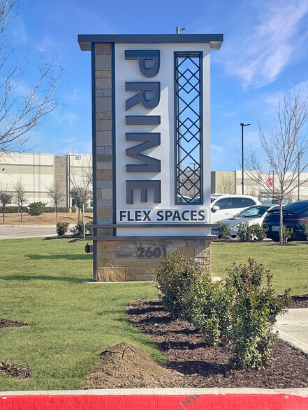 More Photos Of 2601 TX-121, Lewisville Showroom For Sale