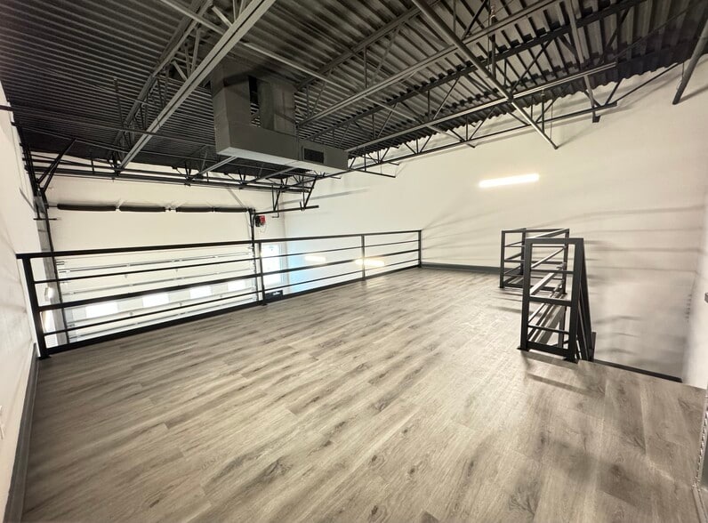 More Photos Of 1435 FM 1463 Rd, Katy Showroom For Sale