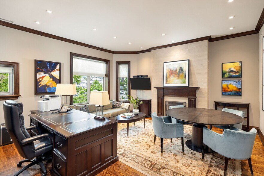 More Photos Of 12 Madison Av, Toronto Office Residential For Sale