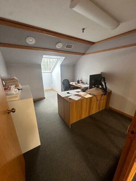 More Photos Of 45 Pond St, Norwell Office For Lease