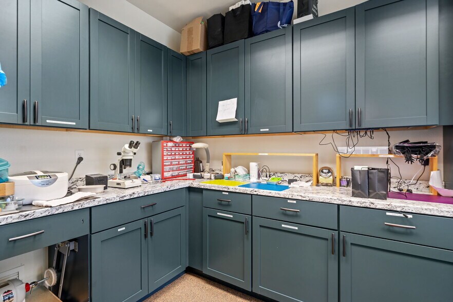 More Photos Of 538 N 5th Ave, Sequim Medical For Sale