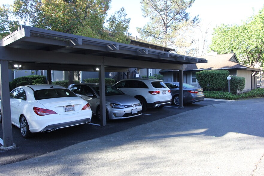 More Photos Of 1920 Camino Verde, Walnut Creek Apartments For Sale