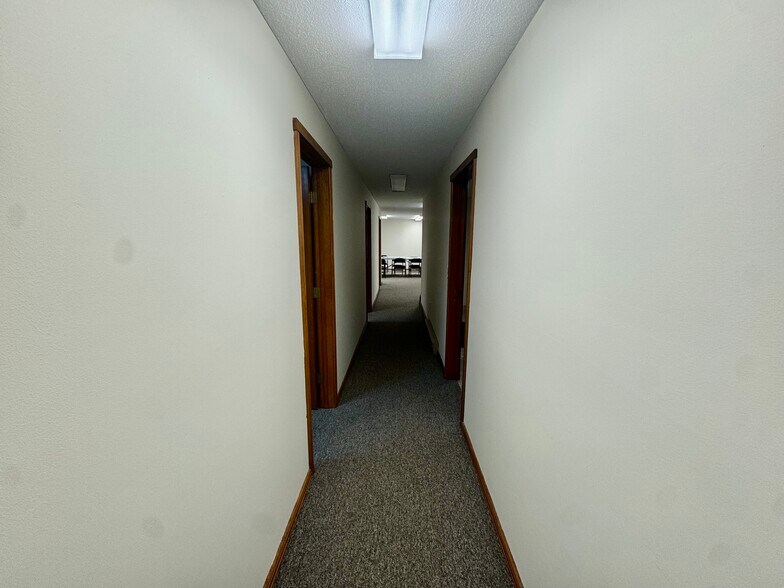 More Photos Of 24 West Rd, Ellington Apartments For Sale