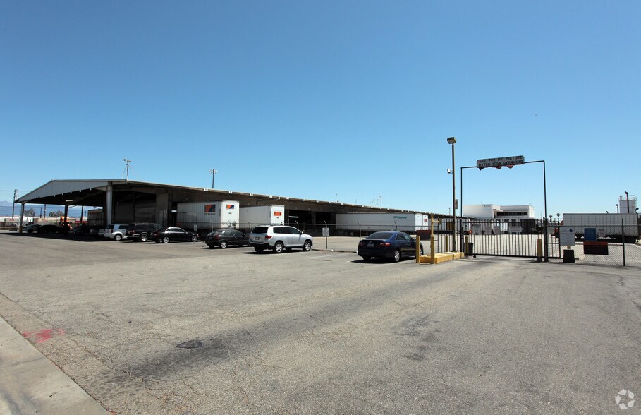 More Photos Of 4650-4690 S Eastern Ave, Commerce Unknown For Lease