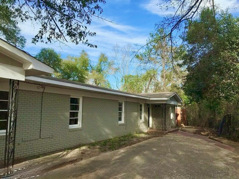 More Photos Of 741 Winston Rd, Columbus Apartments For Sale